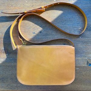 Madewell Simple Crossbody in “Curry Powder”